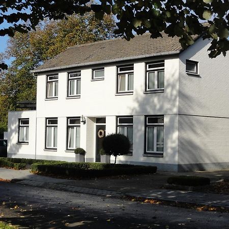 B&B Appartementen Engelenhof Stevensweert Exteriör bild